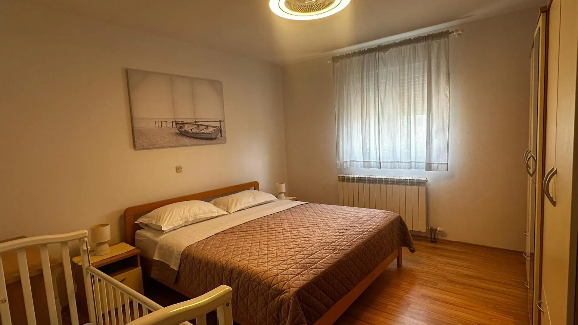 Veliki Apartman Petra Posedarje 0*,