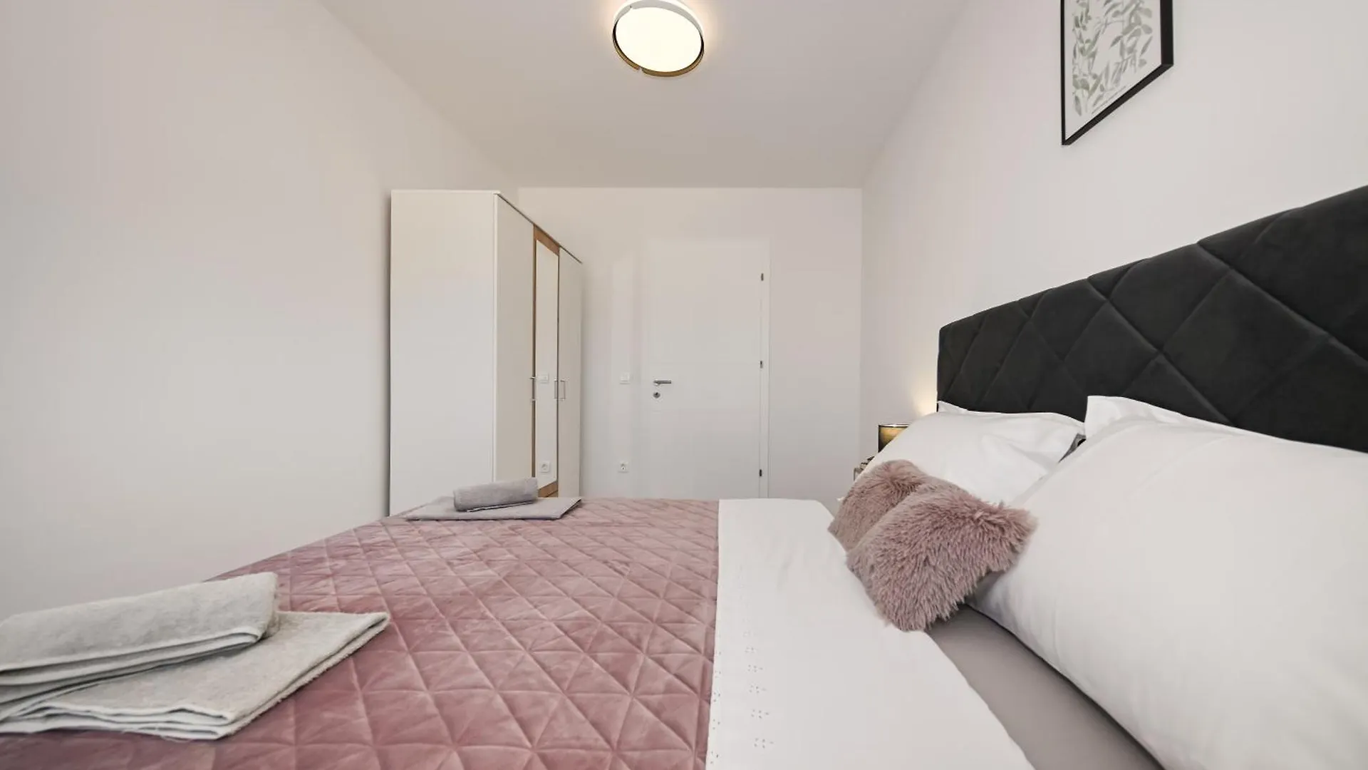 Apartment Veliki Apartman Petra Posedarje